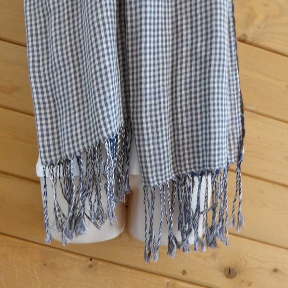 L.O.G.G. H&M Blue Gray Check Reversible w/Tassel Crinkle Wrap Shawl Muffler - Picture 7 of 8